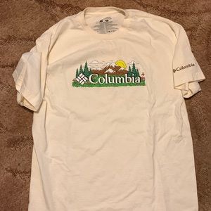 Columbia T-shirt